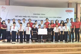 Khánh thành “Thư viện Hạnh phúc” tại Trường Tiểu học số 3 KDang