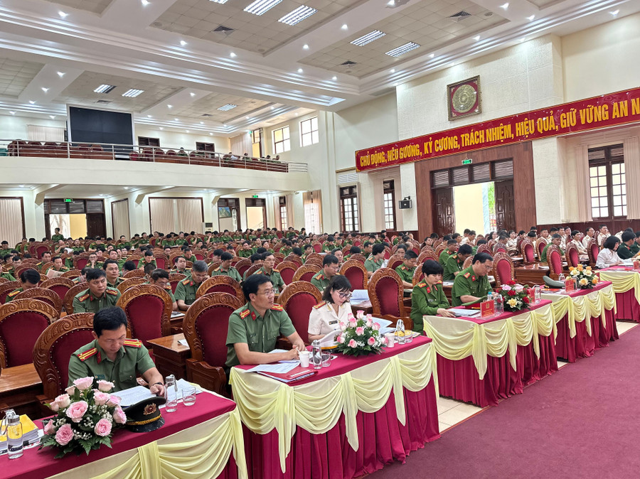ទិដ្ឋភាពសន្និសីទ។ រូបថត៖ ហា ឌុយ tempimagel5qqxz.jpg