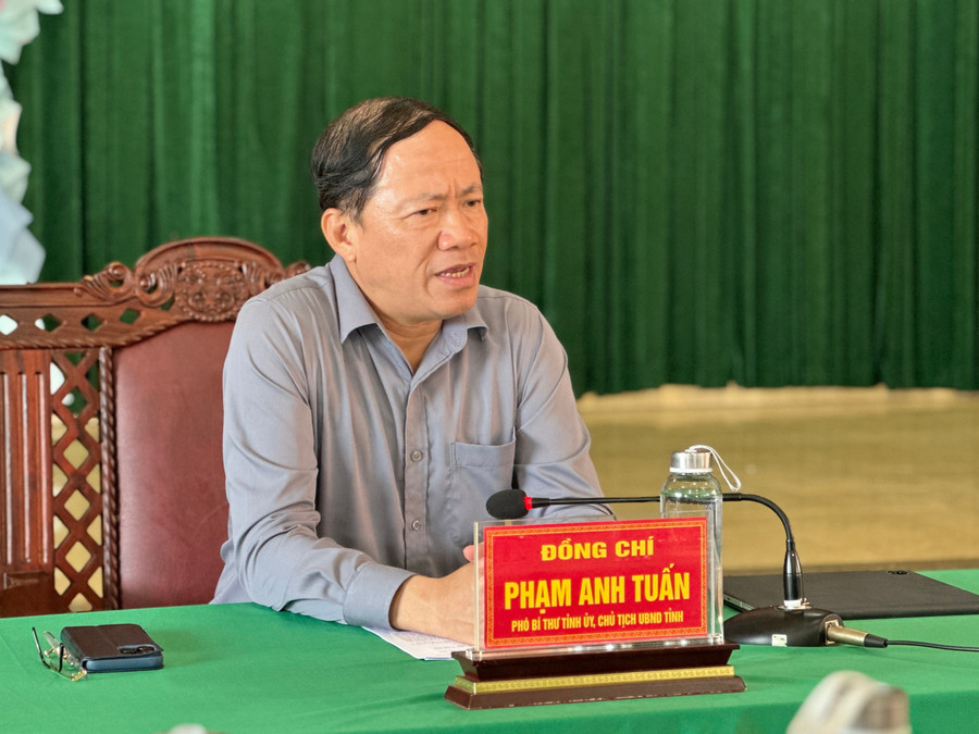 Chủ tịch UBND tỉnh Phạm Anh Tuấn phát biểu tại buổi làm việc với 7 xã biên giới. Ảnh: Hà Duy 4-chu-tich-ubnd-tinh-pham-anh-tuan-phat-bieu-tai-buoi-lam-viec-anh-ha-duy.jpg