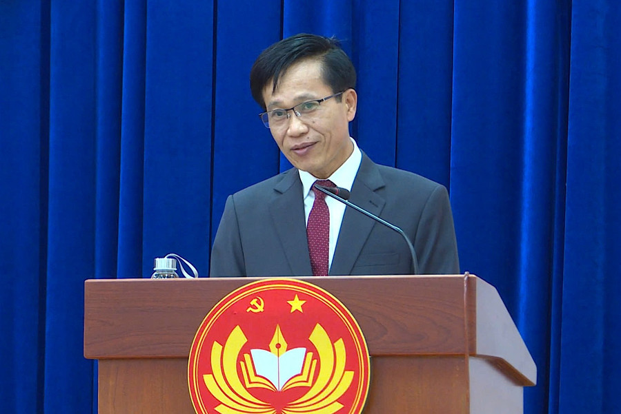 PGS. TS. Hoàng Phúc Lâm-Phó Bí thư Đảng ủy, Phó Giám đốc Học viện Chính trị Quốc gia Hồ Chí Minh đánh giá cao tinh thần nghiêm túc, chủ động, cầu thị của các học viên. Ảnh: Hà Duy pgs-ts-hoang-phuc-lam-pho-bi-thu-dang-uy-pho-giam-doc-hoc-vien-chinh-tri-quoc-gia-ho-chi-minh-danh-gia-cao-tinh-than-nghiem-tuc-chu-dong-cau-thi-cua-cac-hoc-vien-anh-ha-duy.jpg