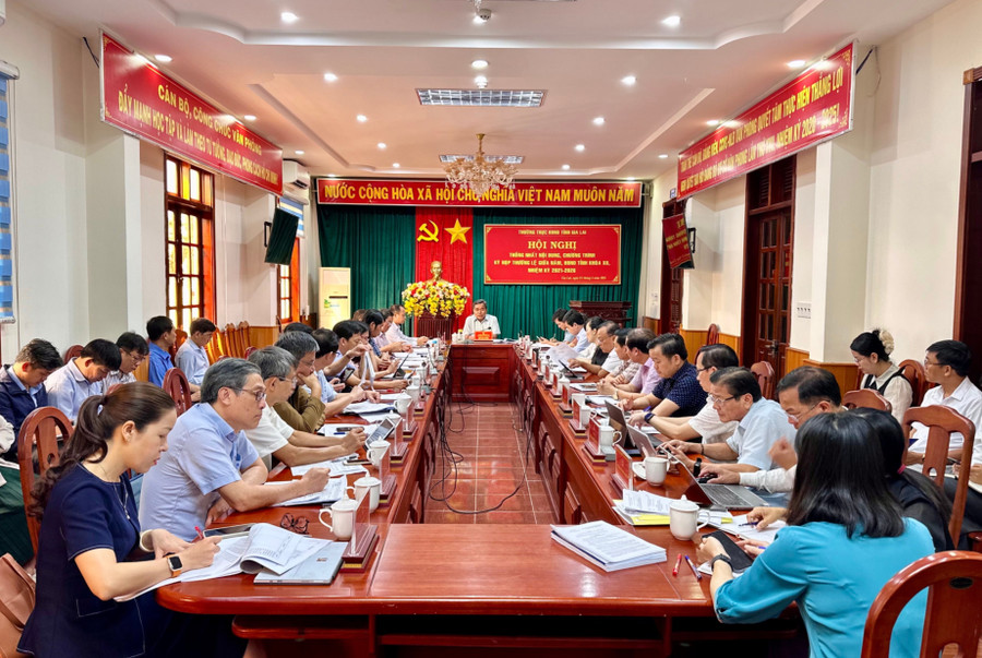 ទិដ្ឋភាពនៃសន្និសីទបានយល់ព្រមលើកម្មវិធីដែលរំពឹងទុកសម្រាប់សម័យប្រជុំធម្មតានៅពាក់កណ្តាលឆ្នាំ 2025 ។ រូបថត៖ ហា ឌុយ quang-canh-hoi-nghi-hoi-nghi-thong-nhat-du-kien-chuong-trinh-ky-hop-thuong-le-giua-nam-2025-anh-ha-duy-8942.jpg