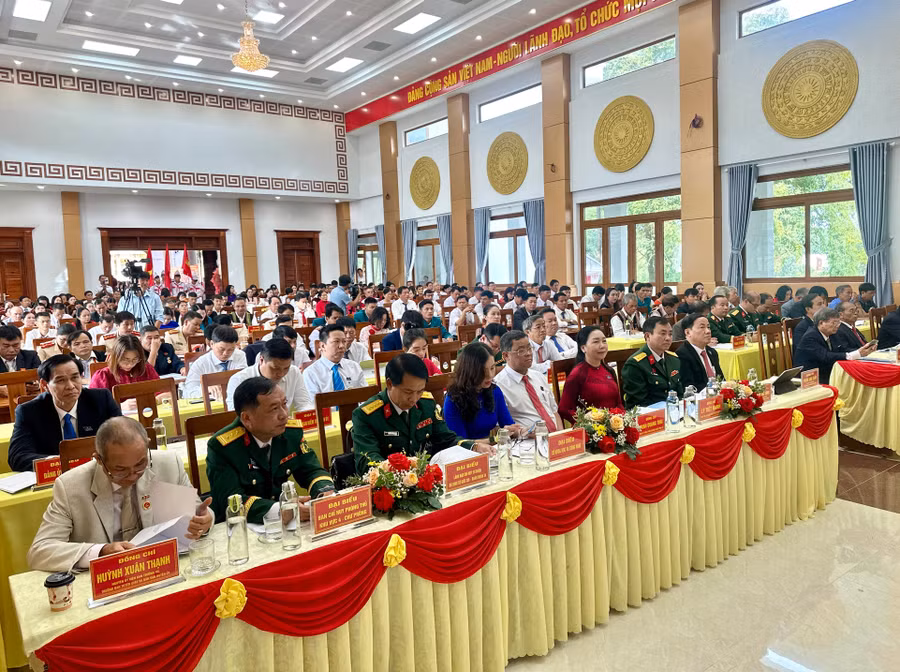 cac-dai-bieu-du-dai-hoi-dai-bieu-xa-duc-co-lan-thu-i-nhiem-ky-2025-2030-anh-ha-duy.jpg