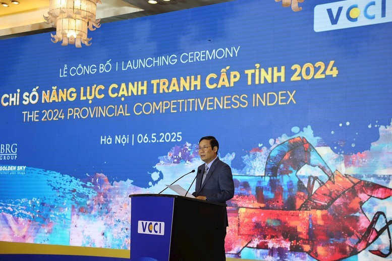 Lễ công bố Chỉ số năng lực cạnh tranh cấp tỉnh (PCI) năm 2024. Ảnh: Internet le-cong-bo-chi-so-nang-luc-canh-tranh-cap-tinh-nam-2024-anh-internet.jpg