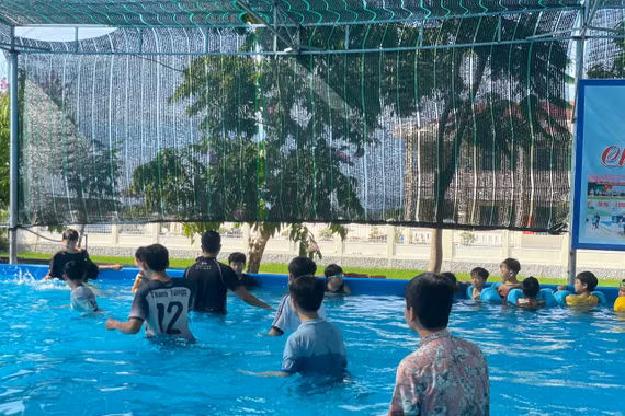 Tuy Phước Bắc khai giảng lớp dạy bơi miễn phí cho trẻ em dịp hè năm 2026