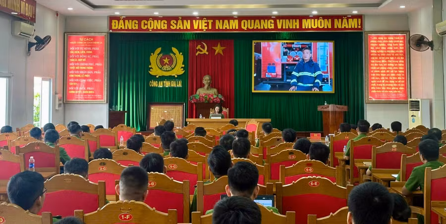 quang-canh-tap-huan.jpg