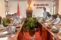 Quang cảnh buổi làm việc của Ban An toàn giao thông tỉnh Gia Lai với UBND xã Phù Mỹ. Ảnh: N.L