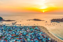 Xuân hợp nhất, hợp lưu những dòng chảy