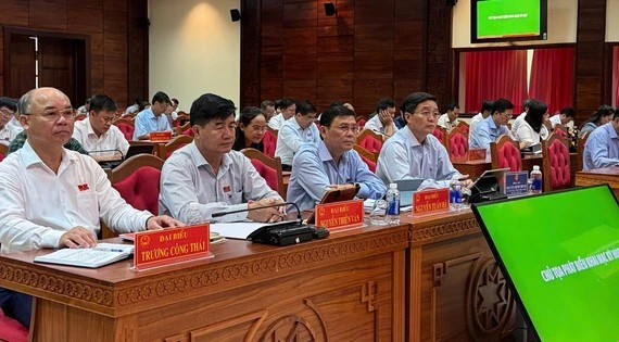Miễn nhiệm chức danh Chủ tịch UBND tỉnh Đắk Lắk