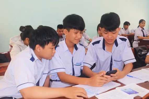Bảo vệ, hỗ trợ học sinh phát triển trên môi trường mạng