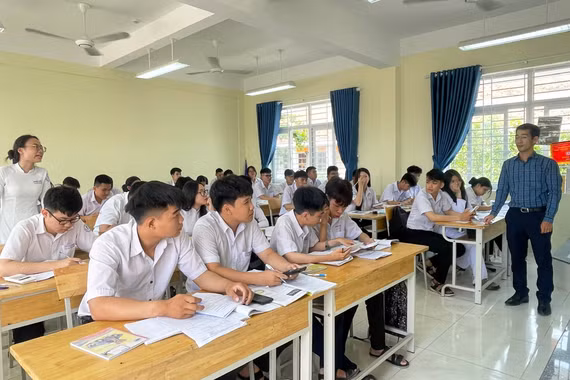 Trước kỳ thi tốt nghiệp THPT năm 2026: Củng cố kiến thức, rèn luyện kỹ năng, giữ vững tâm lý 
