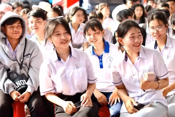 Mất hoặc quên căn cước công dân, có được thi tốt nghiệp THPT?