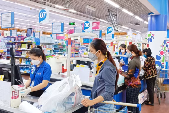 Áp dụng chính sách giảm 2% thuế giá trị gia tăng: Lợi ích cho người tiêu dùng và doanh nghiệp