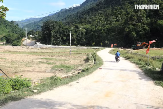 Chung dòng máu Lạc Hồng: An cư nơi tâm lũ