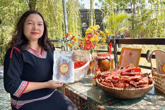 Phụ nữ Jrai khởi nghiệp từ tài nguyên sẵn có