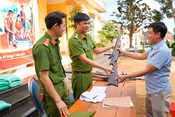 Chung tay loại trừ vũ khí, vật liệu nổ ra khỏi cộng đồng