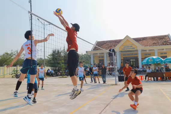 7 đội bóng tranh tài Giải bóng chuyền nam Đại hội TDTT phường Quy Nhơn Đông năm 2026