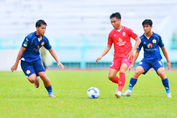 Ngược dòng hạ Long An, Quy Nhơn United khép lại mùa giải ở vị trí thứ 4