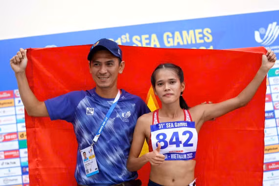 HLV đội tuyển điền kinh Gia Lai Huỳnh Minh Hiếu: “Hồng Lệ đang ở độ chín của sự nghiệp”