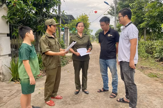 Những “bóng hồng” giữ bình yên thôn làng