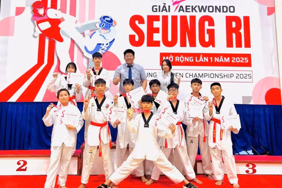 Sôi nổi phong trào tập luyện, thi đấu taekwondo