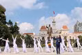 Chuyển trọng tâm từ 'làm theo' sang 'thực hành'