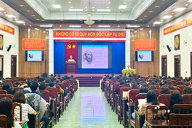 Phường Diên Hồng bồi dưỡng chính trị hè cho 824 cán bộ, giáo viên, nhân viên