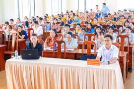 181 cán bộ, giáo viên, nhân viên các trường mầm non, tiểu học, THPT trên địa bàn xã Ia Hiao được bồi dưỡng chính trị hè. Ảnh: Vũ Chi