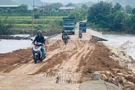 Ngầm tràn qua thôn Mơ Nang 2 đã thông xe trở lại. Ảnh: Hòa Bình