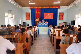 Quang cảnh buổi tiếp xúc cử tri. Ảnh: Vũ Chi