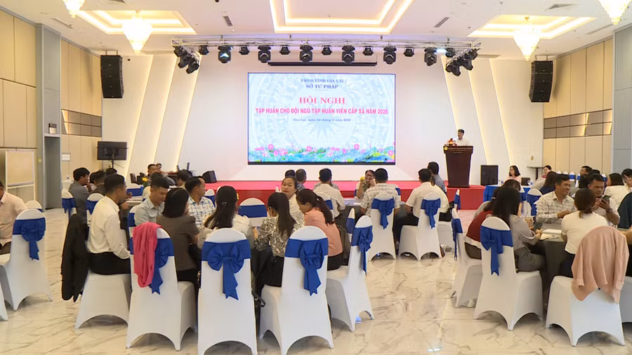 hoi-nghi-tap-huan-cho-doi-ngu-tap-huan-vien-cap-xa-nam-2026.jpg