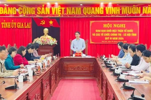 Phó Bí thư Tỉnh ủy Nguyễn Ngọc Lương phát biểu chỉ đạo tại hội nghị. Ảnh: P.D