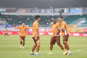 Hoàng Anh Gia Lai: Những gam màu trái ngược 