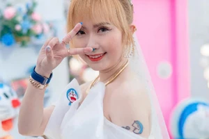 Khi người lớn đắm mình trong thế giới đồ chơi trẻ em