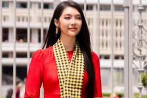 3 gợi ý diện sắc đỏ cho ngày lễ lớn
