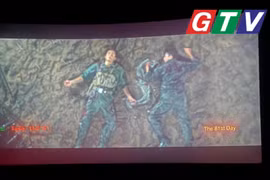 Xem "Mưa đỏ" để trân trọng hòa bình