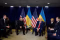 Tổng thống Mỹ Donald Trump và Tổng thống Ukraine Zelensky trong một cuộc gặp bên lề Đại hội đồng Liên hiệp quốc. Ảnh: Reuters