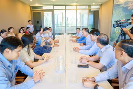 Chủ tịch Viện Hàn lâm Khoa học và Công nghệ Việt Nam thăm, làm việc tại ICISE