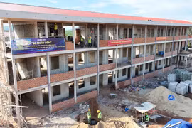 Chủ tịch UBND tỉnh chỉ đạo đẩy nhanh tiến độ Dự án 7 trường phổ thông dân tộc nội trú tại các xã biên giới