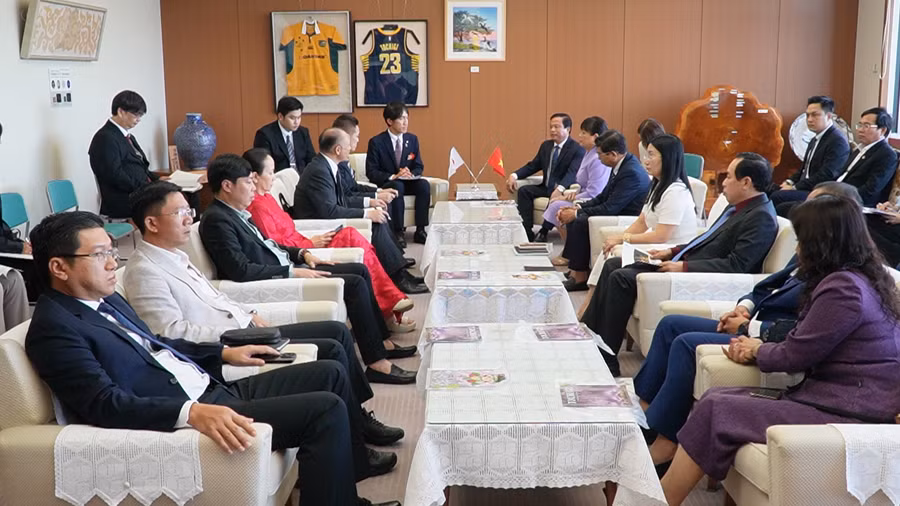 Quang cảnh buổi làm việc. Ảnh: Ngọc Luận