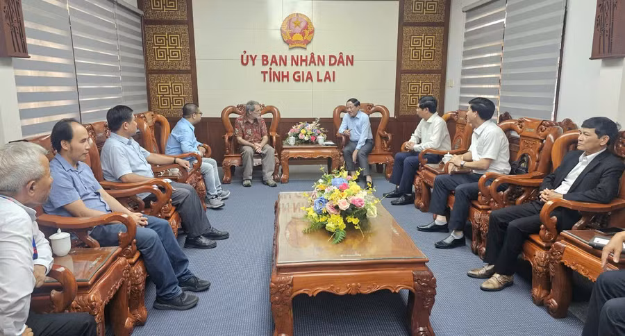 quang-canh-buoi-tiep.jpg