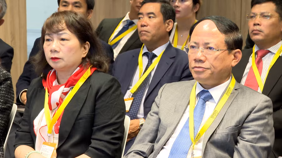 chu-tich-ubnd-tinh-pham-anh-tuan-tham-tap-doan-siemens-energy-cua-duc.jpg