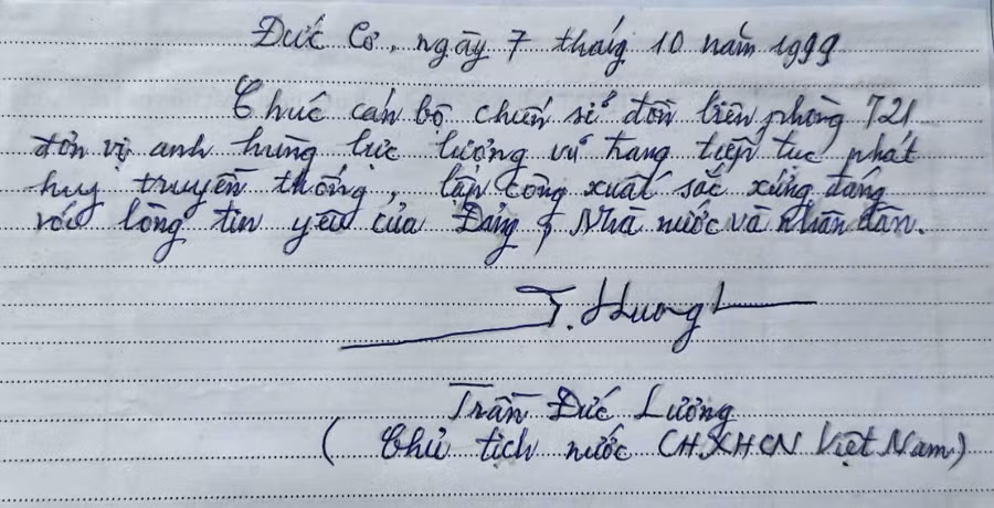 noi-dung-dong-chi-chu-tich-nuoc-ghi-trong-so-vang-truyen-thong-don-bien-phong-cua-khau-ia-klar-6902.jpg