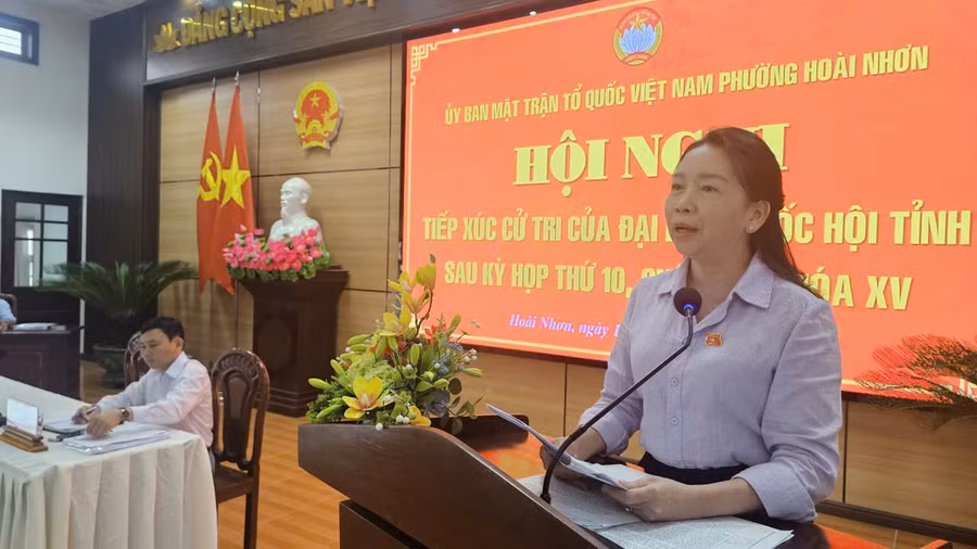 pho-truong-doan-chuyen-trach-doan-dai-bieu-quoc-hoi-tinh-gia-lai-ly-tiet-hanh-phat-bieu-tai-cac-buoi-tiep-xuc-cu-tri.jpg