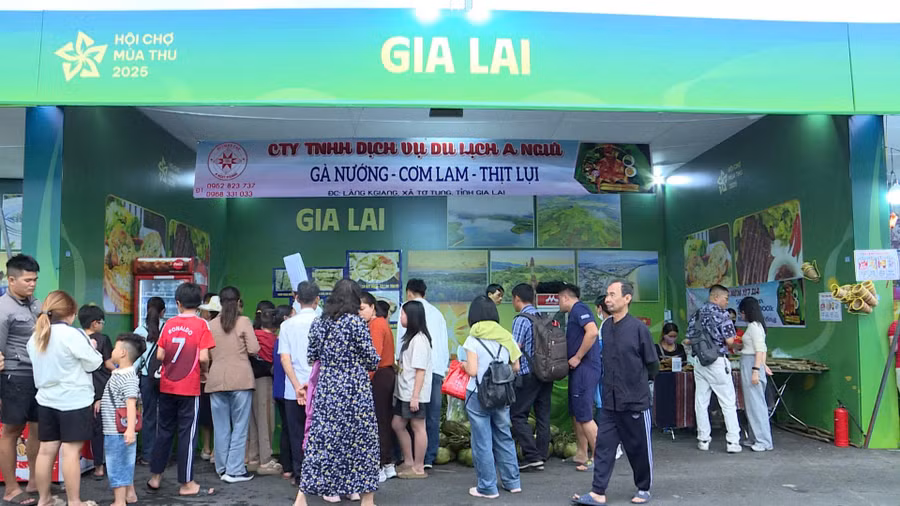 gian-hang-am-thuc-tinh-gia-lai-tai-hoi-cho-mua-thu-nam-2025.jpg