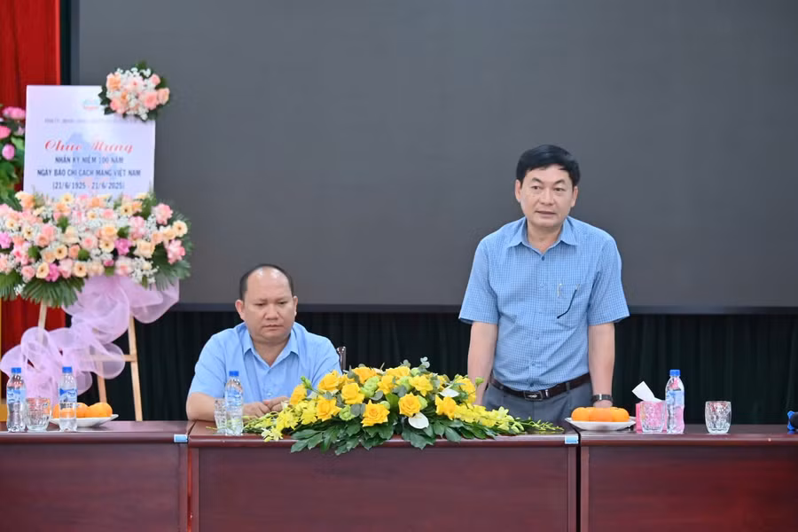 z6723278340946-a6c95fc0213ab06eeb952f7e00709da1.jpg