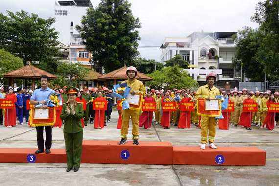 Công an tỉnh Gia Lai tổ chức Hội thi Thể thao nghiệp vụ chữa cháy, cứu nạn cứu hộ
