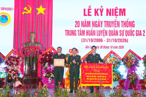 Trung tâm Huấn luyện Quân sự quốc gia 2 kỷ niệm 20 năm ngày thành lập