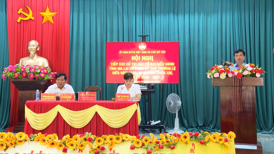to-dai-bieu-so-4-hdnd-tinh-tiep-xuc-cu-tri.jpg