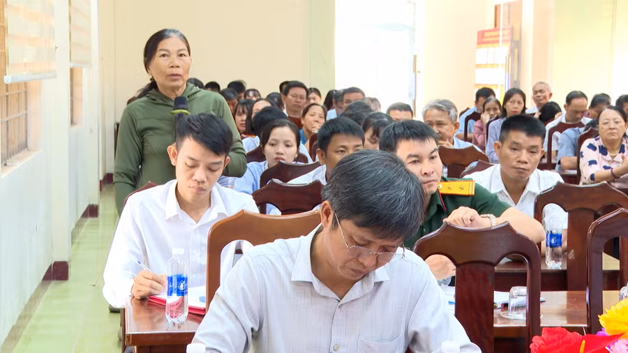 cu-tri-neu-y-kien-tai-buoi-tiep-xuc-voi-dai-bieu-hdnd-tinh.jpg