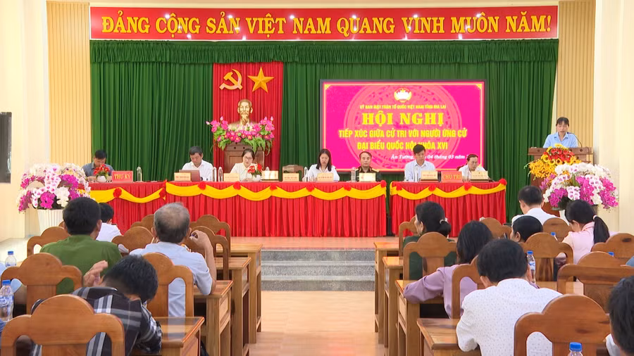 cac-ung-cu-vien-dai-bieu-quoc-hoi-khoa-xvi-don-vi-bau-cu-so-3-tiep-xuc-cu-trimp4-snapshot-0110800.jpg